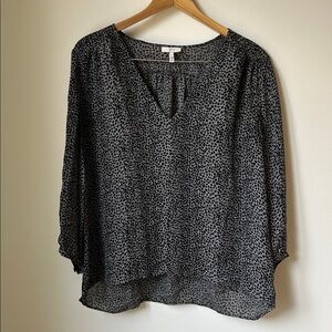 Joie 100% silk dotted animal print blouse gray L